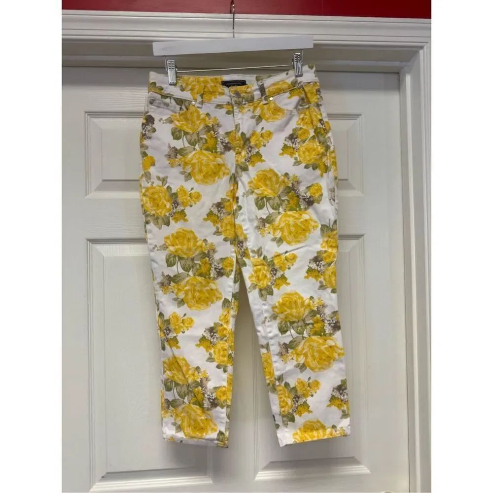 Charter Club Yellow Roses Capri Jeans sz 6 EUC